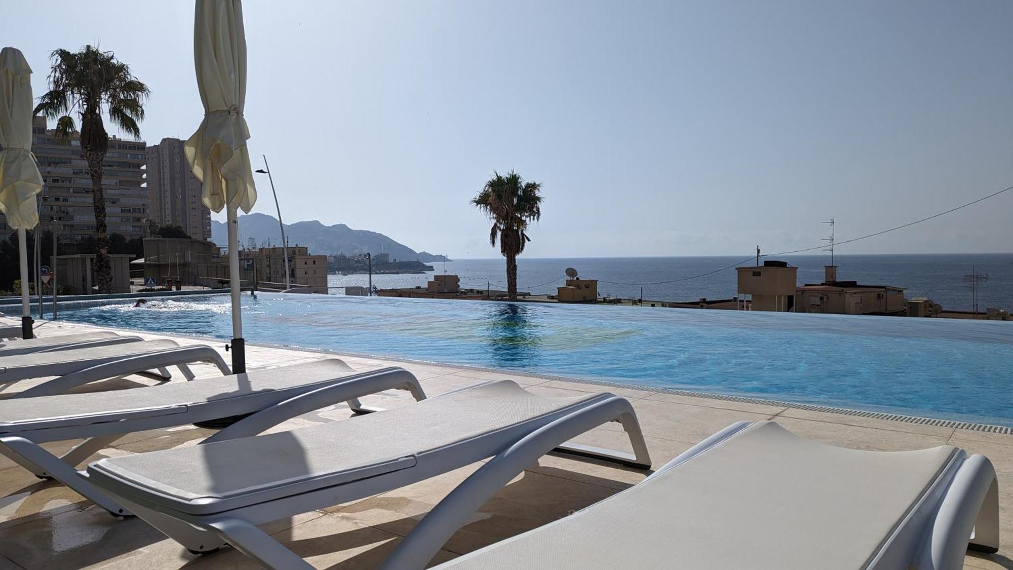 Sunset Cliffs Modern Apartment เบนิดอร์ม ภายนอก รูปภาพ