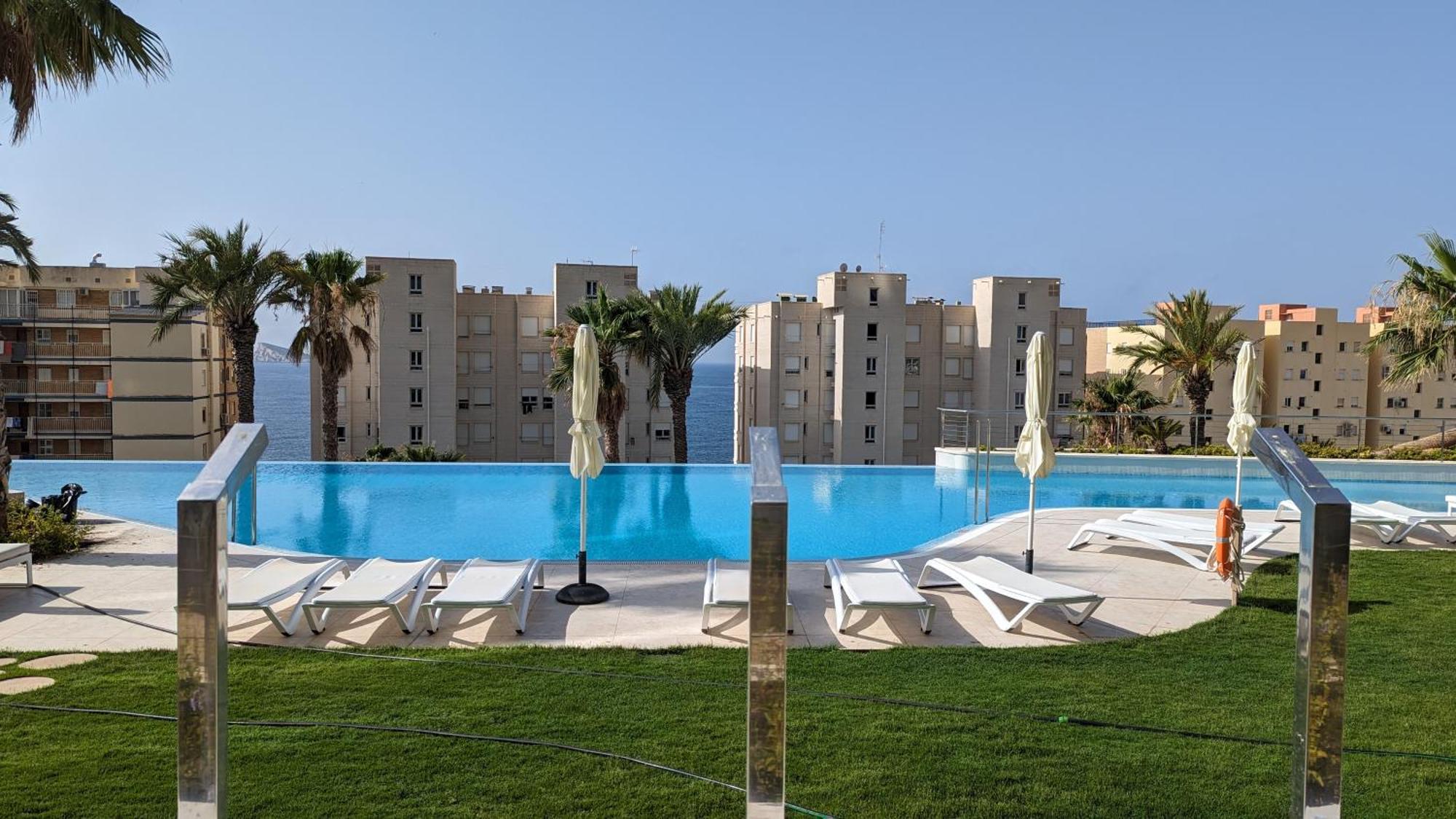 Sunset Cliffs Modern Apartment เบนิดอร์ม ภายนอก รูปภาพ