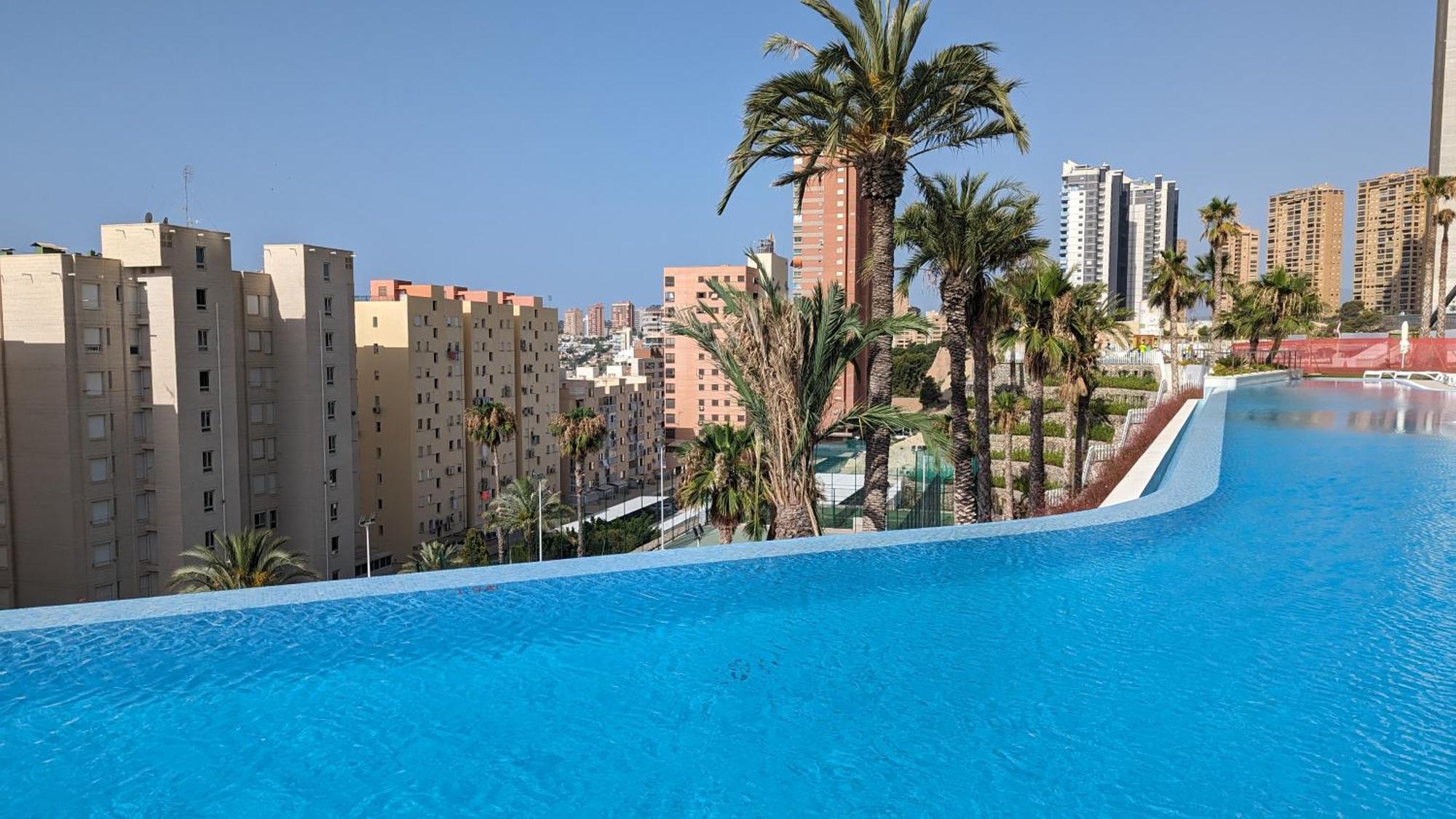 Sunset Cliffs Modern Apartment เบนิดอร์ม ภายนอก รูปภาพ