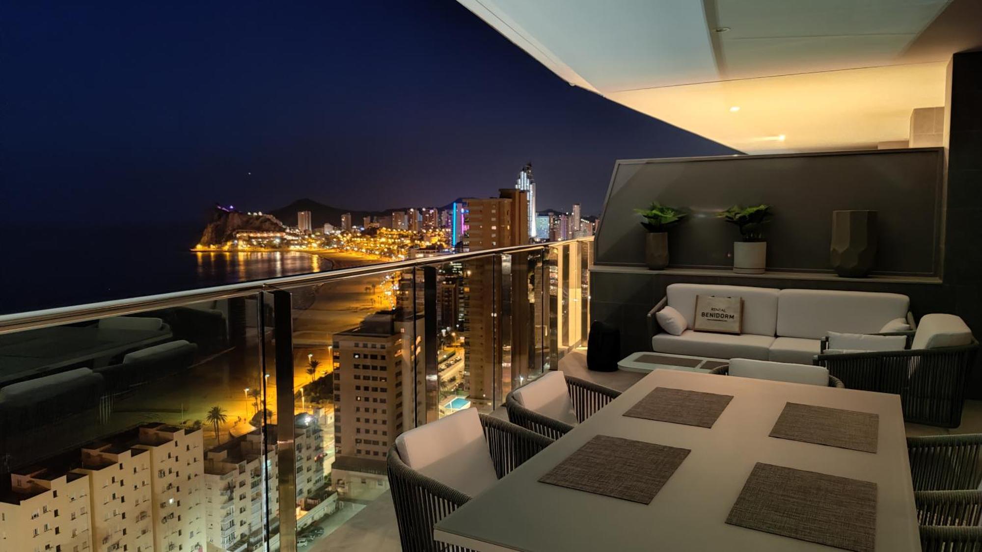 Sunset Cliffs Modern Apartment เบนิดอร์ม ภายนอก รูปภาพ